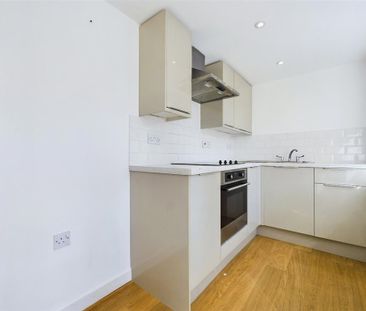 1 bedroom apartment to rent - Photo 5