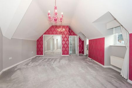 5 bedroom detached house to rent - Photo 3