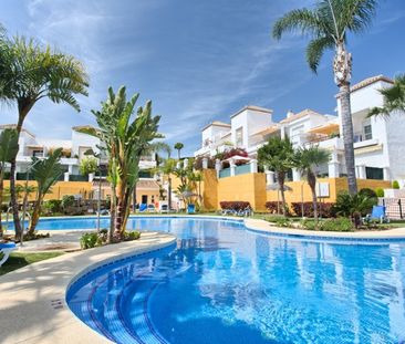 2 Bedroom Apartment For Rent in Nueva Andalucía, Málaga - Photo 3