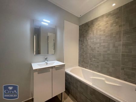 Location Appartement 3 pièces 56m² NARBONNE 11100 - Photo 4