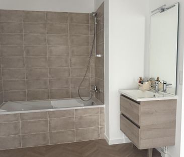 LOCATION APPARTEMENT L'HUISSERIE - Photo 5