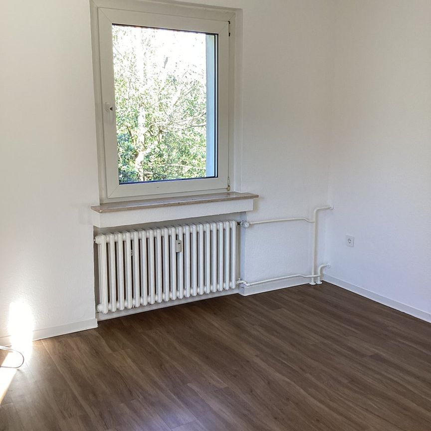 Gemütliche 3-Raum-Wohnungin absolut ruhiger Wohnlage, ab sofort! - Photo 1