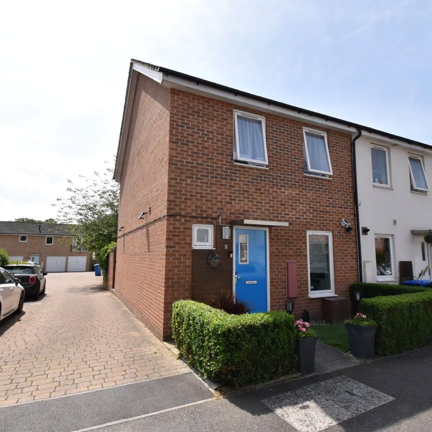 3 bedroom House in Vulcan Drive, Bracknell - Photo 1