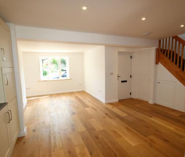 2 bedroom terraced house to rent - Photo 2
