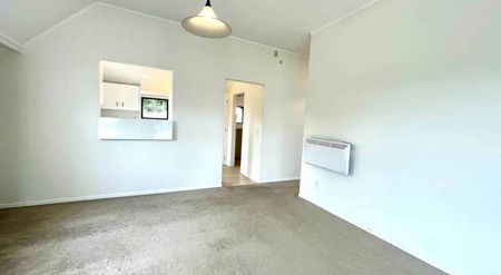 North-Facing 3-Bedroom Unit above the Abbotts ... - Photo 4