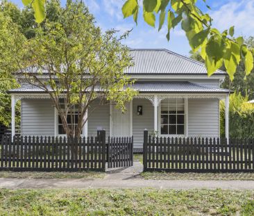 Convenient Location - Photo 5