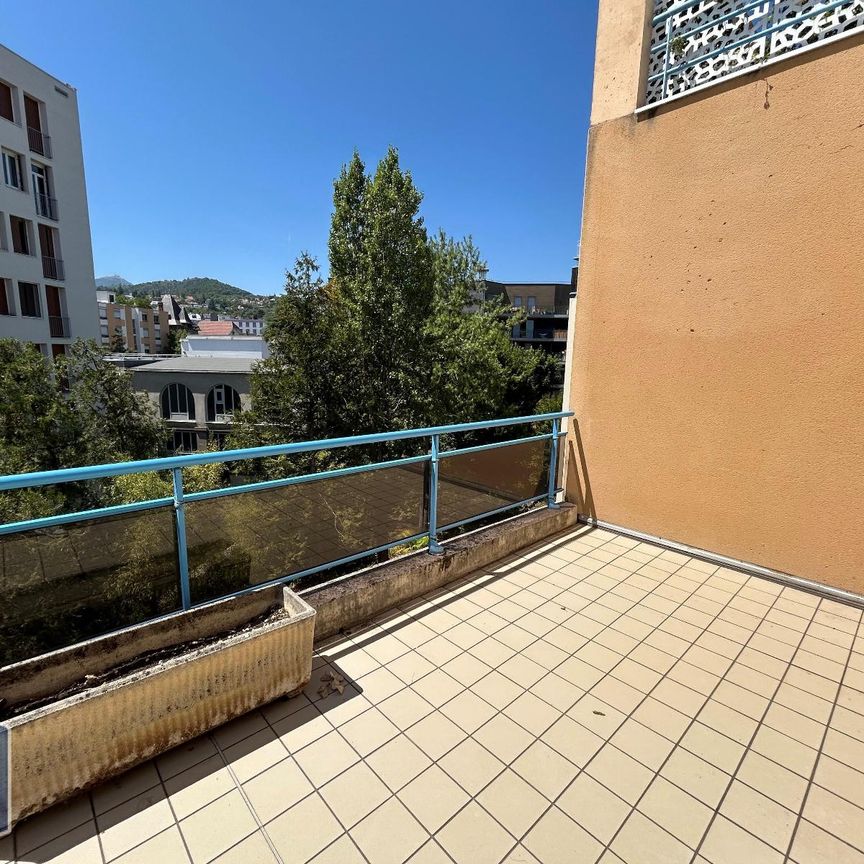 Location Appartement 2 pièces 35m² CLERMONT FERRAND 63000 - Photo 1
