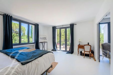 Maison à louer Aix-En-Provence, Provence, France5 500 EUR / Mois - Photo 2