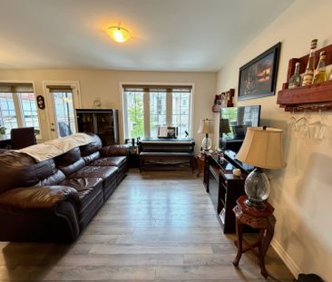 For Lease - 15 Minlow Way, Aurora, Ontario - Photo 3