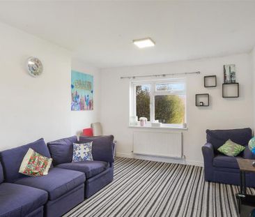 4 bedroom semi-detached house to rent - Photo 6