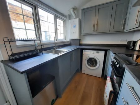 Lovely, friendly and modern shared house, central location Room 2 - Photo 4