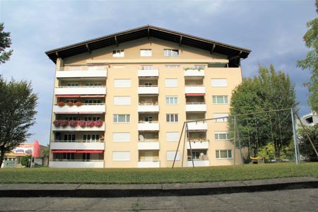 Was bietet diese Wohnung? - grosszügige Räumlichkeiten, schöne Küche, eigener Balkon und einen Kinderspielplatz - Photo 3