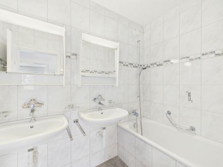 Gemütliche 3.5-Zimmerwohnung direkt beim Bahnhof - Photo 5