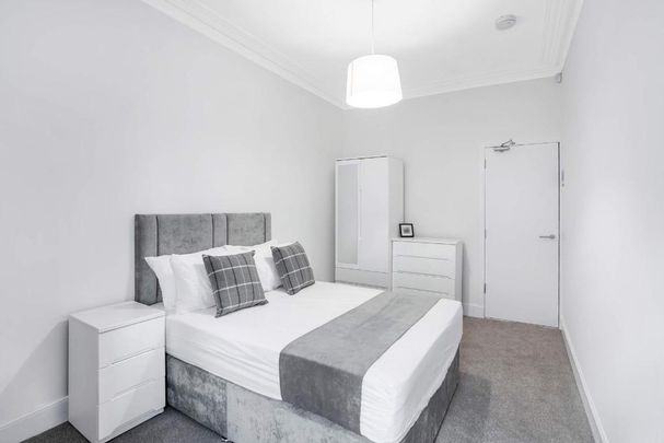 2 bedroom parking to rent - Photo 1