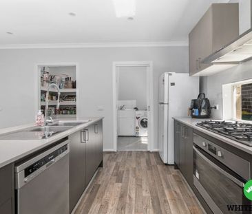 27 Lindbeck Corner, Googong - Photo 6
