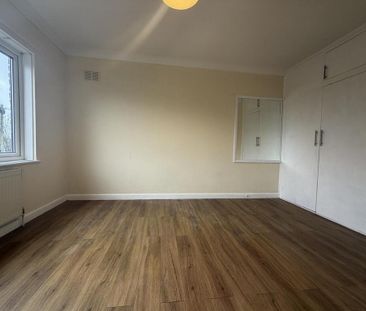 4 bedroom detached house to rent - Photo 3