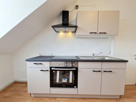 Gemütliche DG-Wohnung 33m² in Graz, 429€ Miete, mit Badewanne. - Photo 5