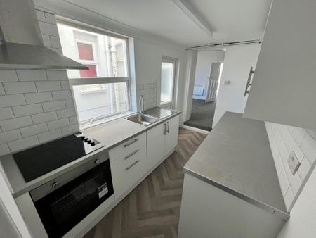 1 bedroom ground floor flat to rent - Photo 5