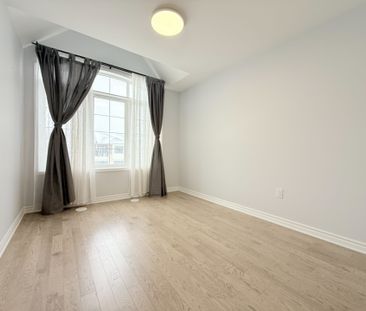 For Lease - 88 William F Bell Parkway, Richmond Hill, Ontario - Photo 6