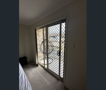 Partly Furnished Townhouse with Solar Power Savings - Excellent Loc... - Photo 4