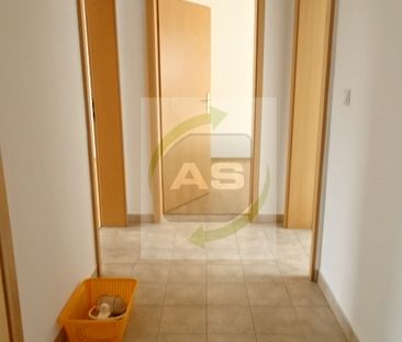 WoHlFüHlWoHnUnG in Cainsdorf mit EBK - Foto 1