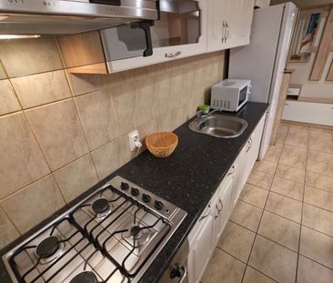 Apartament 3 camere, parter, Băneasa, 700 EUR - Photo 2