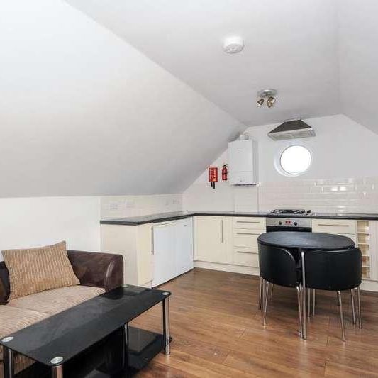 Cowley Road, East Oxford, OX4 - Photo 1