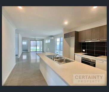 Stunning Family Home In Silkstone - Photo 6