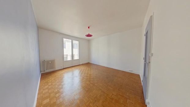 Location Appartement 2 pièces 52m² POITIERS 86000 - Photo 1