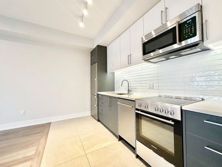 For Lease - 2525 Bathurst Street Unit# 310, Toronto, Ontario - Photo 3