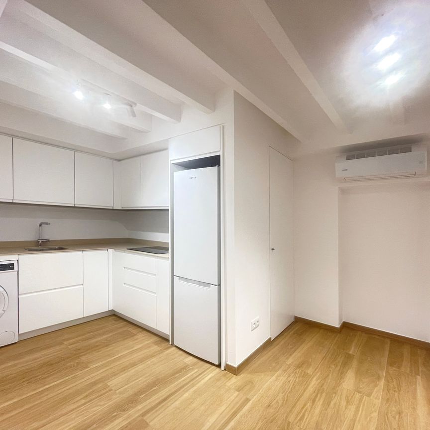 Apartamento nuevo a estrenar sin muebles, un dormitorio, Plaza de Cort, Palma. - Photo 1