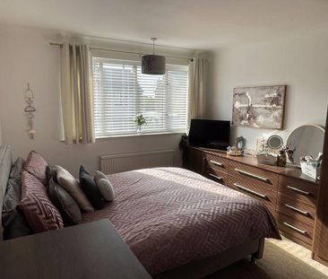 3 bedroom semi-detached house to rent - Photo 6