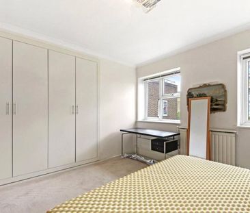 Avenue Road, St John’s Wood - Photo 2
