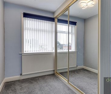 2 bedroom semi-detached house to rent - Photo 6