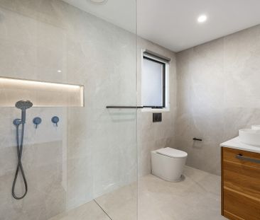 Treat yourself to a brilliant renovation! - Photo 5