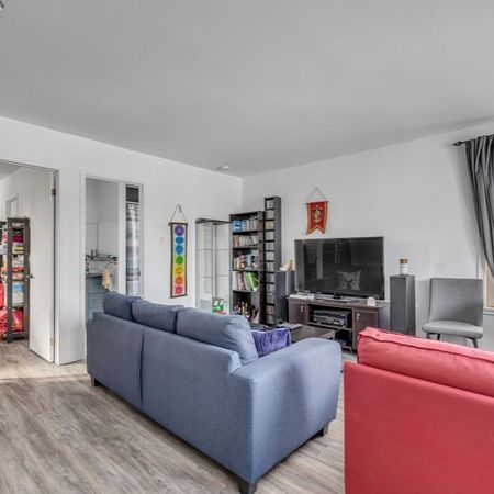 Grand 2 1/2 Lac St Charles semi meublé - Photo 4