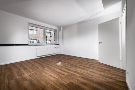 Direkt von Eigentümer: Moderne & lichtdurchflutete Wohnung mit Wohlfühlcharakter - Photo 4