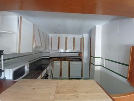 Plaza Profesor Tamarit Olmos, Valencia, Valencian Community 46010 - Photo 5