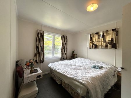 Warm 1 Bedroom + Office Home Close to Nelson City - Photo 2