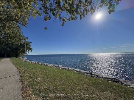 For Lease - 2063 Waters Edge Drive, Oakville, Ontario - Photo 3