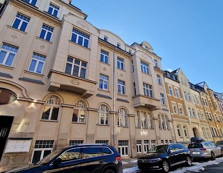 Große 5 Raum Wohnung - Super Grundriss absolut familientauglich mit Balkon!! - Foto 1