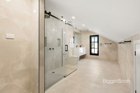 10 Alkira Court, Wantirna VIC 3152 - House For Rent | Domain - Photo 4