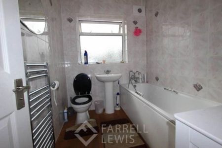 House share to rent - Photo 4