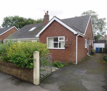 3 bedroom semi-detached bungalow to rent - Photo 2