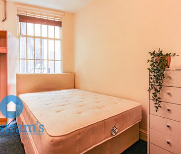 1 bed Shared House for Rent - Photo 2