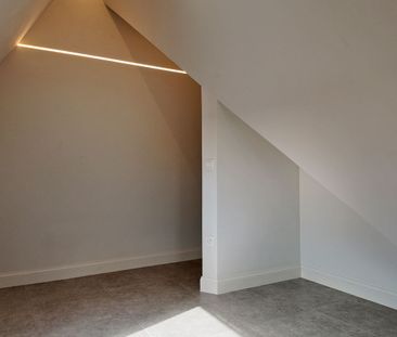Vernieuwd appartement met terras en centrale ligging! - Photo 2