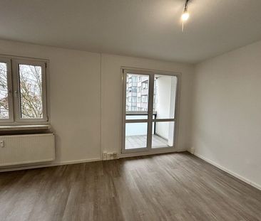 Geräumige 2 Zimmerwohnung am Großen Garten - Foto 1