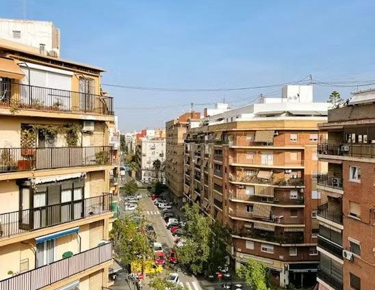 Carrer del Bisbe Jaume Pérez, Valencia, Valencian Community 46006 - Photo 1