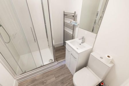 2 bedroom flat to rent - Photo 4