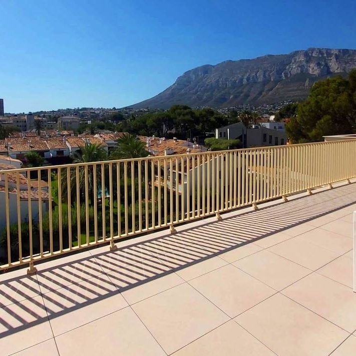 For rent long term NEW and MODERN apartment with 2 bedrooms in Denia - Photo 1